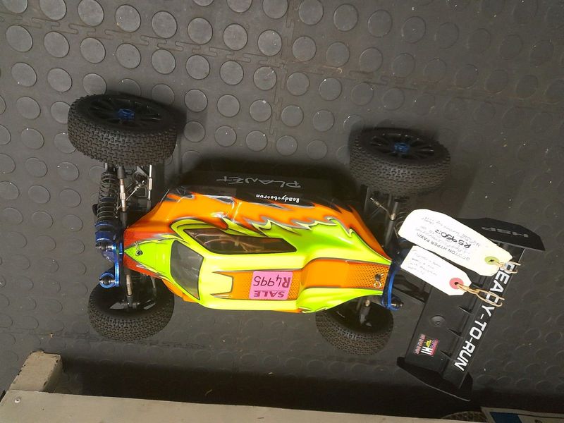 HSP  remote control car with extra battery 60Mar24