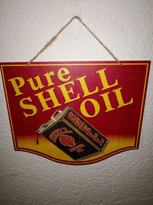 Shell oil sign