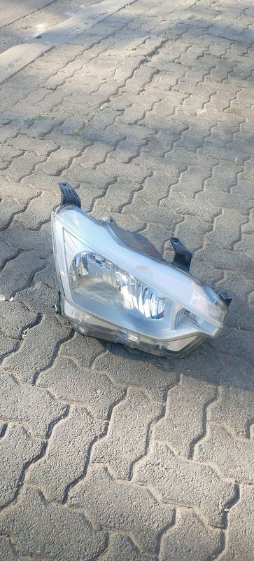 Isuzu D-Max Headlights Right Side