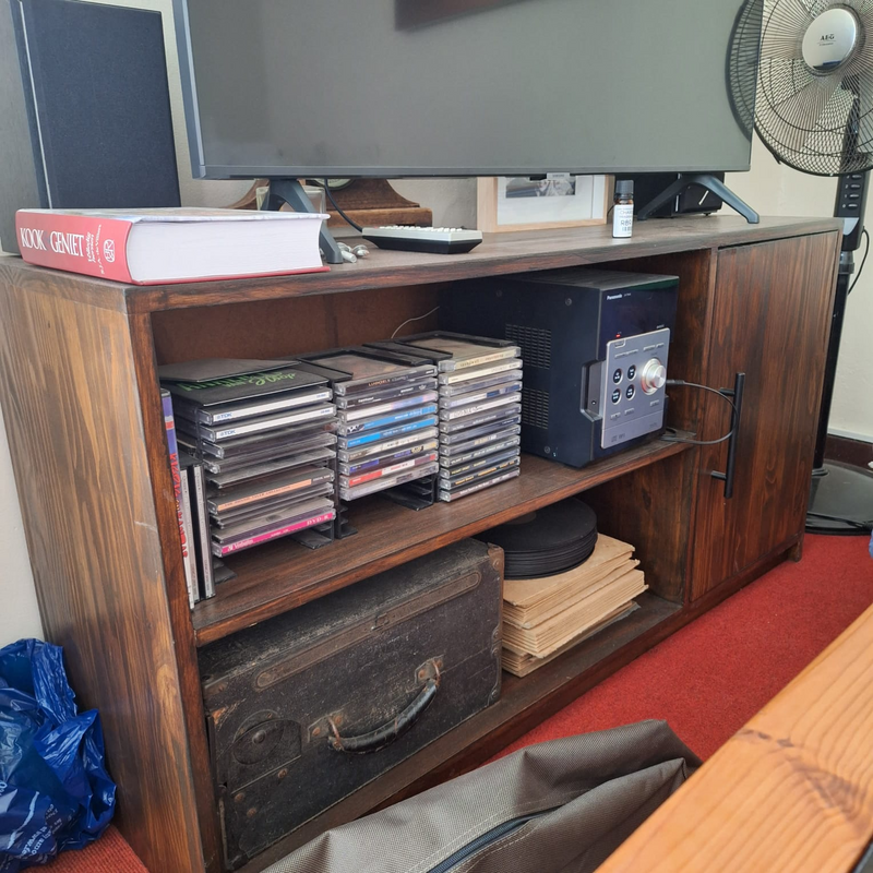 Cupboard/TV cabinet for sale