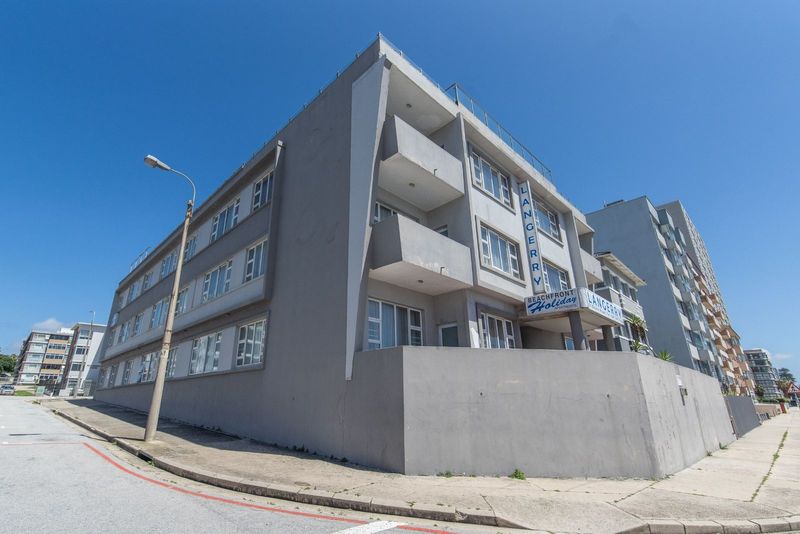 40 Bedroom apartment in Humewood For Sale