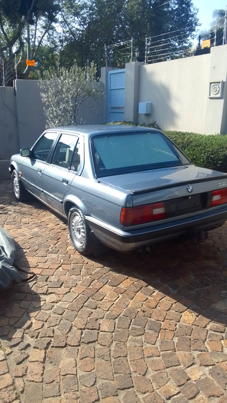 1988 BMW 3 Series Sedan