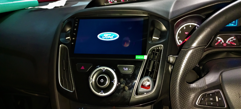 FORD FOCUS  9 INCH TOUCHSCREEN MEDIA PLAYER WITH GPS