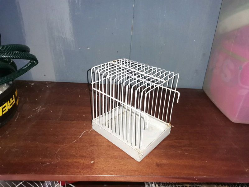 Hang on Mini Cages for nest, etc