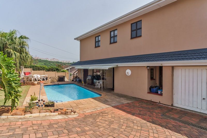 7 BEDROOM HOME IN LA LUCIA - IDEAL FOR THE LARGE FAMILY
