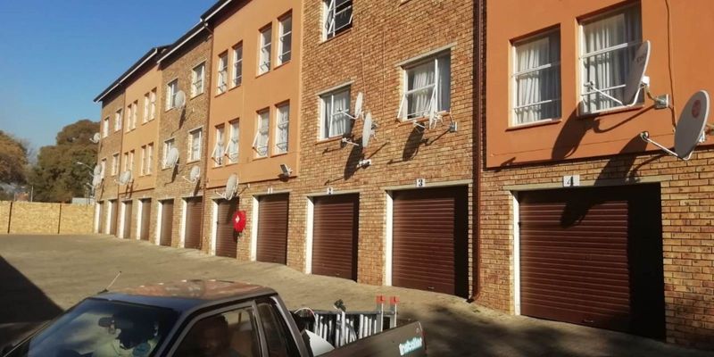 1 bedroom Apartment for Sale in Kempton Park Central