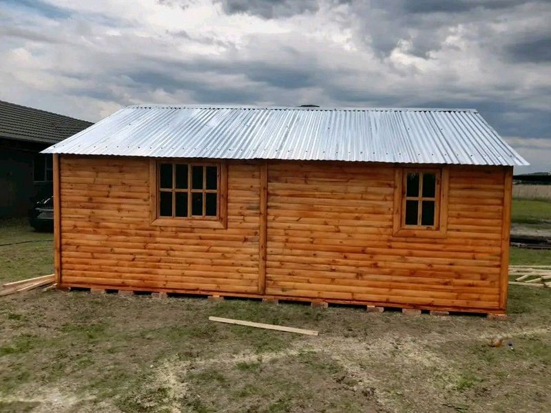 3x6mt louver wood with 4 windows for sale