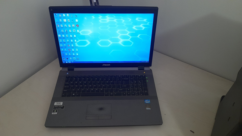 Mecer W370ET Laptop - 16GB RAM, i5 CPU, 17.3 screen