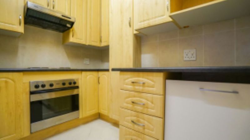 2 Bed Flat for Sale
