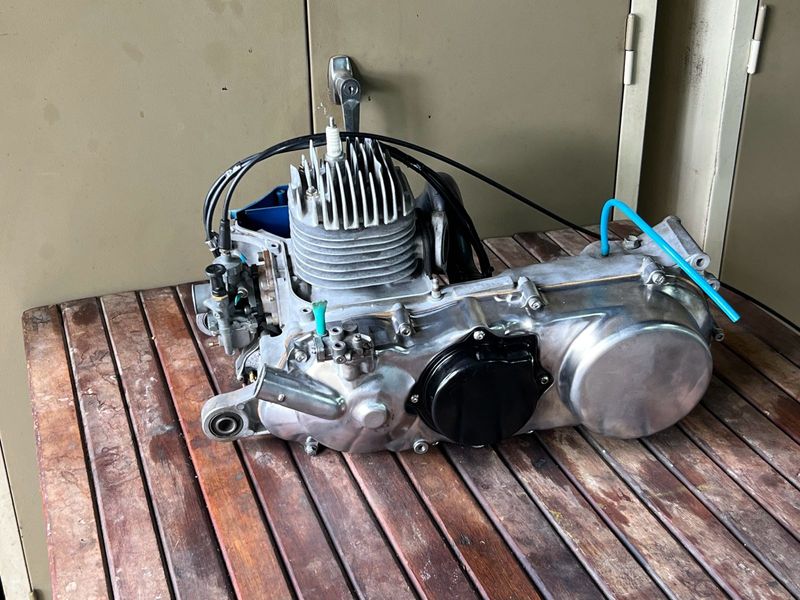 Suzuki LT 80 Motor Complete