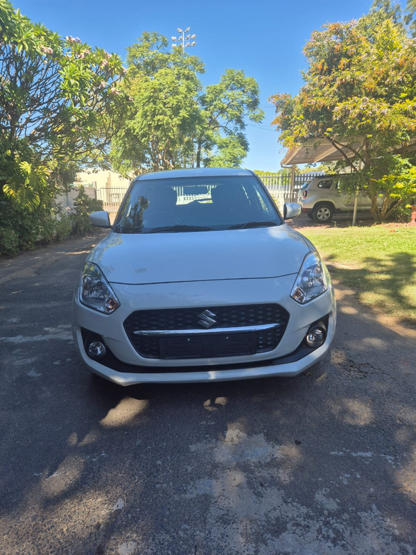  FOR SALE: Suzuki Swift GL, 2022 Model