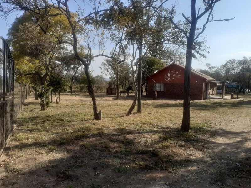 Swoop in this well-priced property situated in Vaalwater.