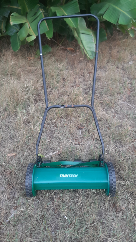 Trimtech push lawn mower (rotary cut). 2