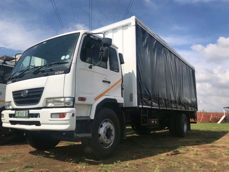 2011 Nissan UD90 8ton  truck for sell