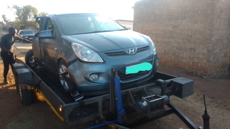 Hyundai i20 1.4L 2012 model G4FC engine stripping for spares Code 2