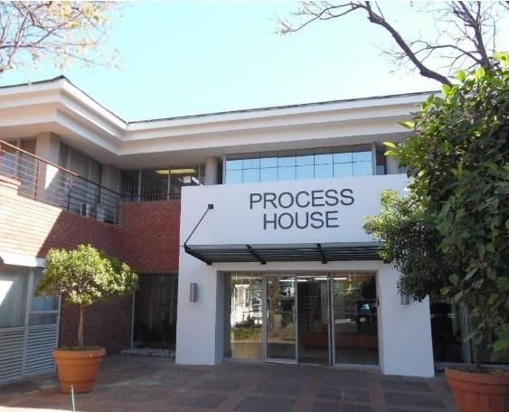 102m² Commercial To Let in Bryanston at R117.00 per m²