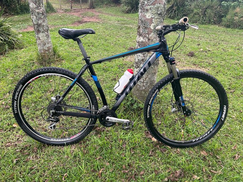 29” Titan Trail mountain bike