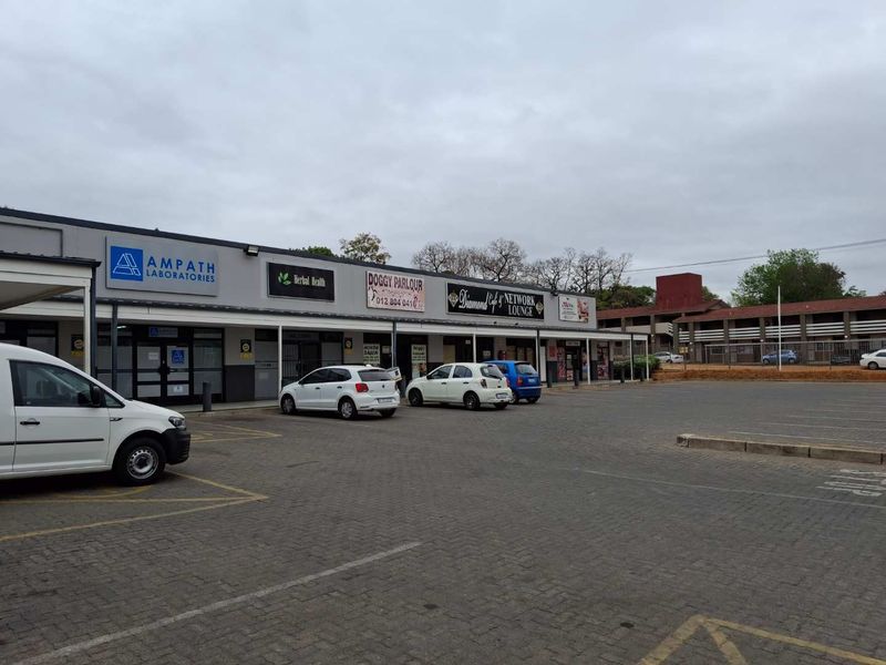 100m² Retail Space on High-Traffic Road with Ample Parking – Perfect for Your Business!