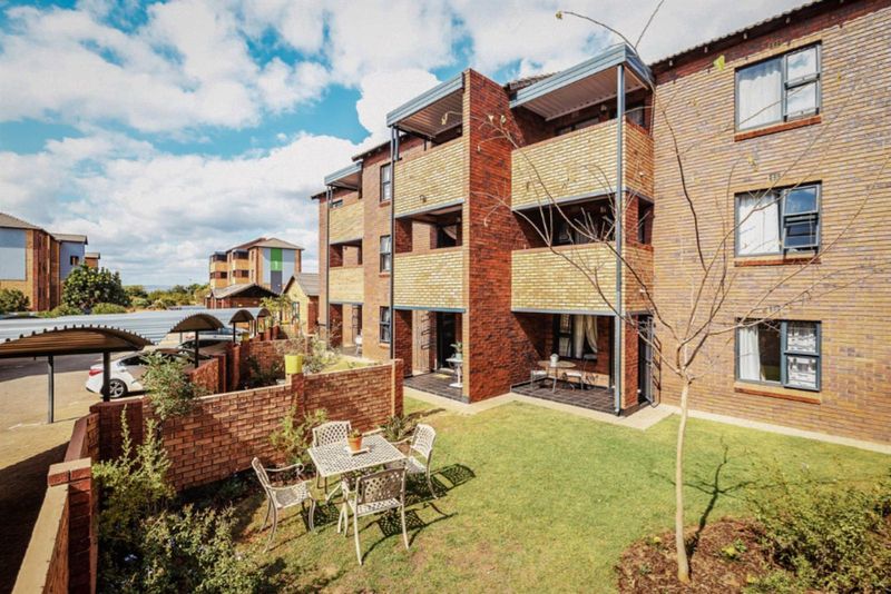 2 Bedroom Apartment available to Rent in La Montagne Pretoria East