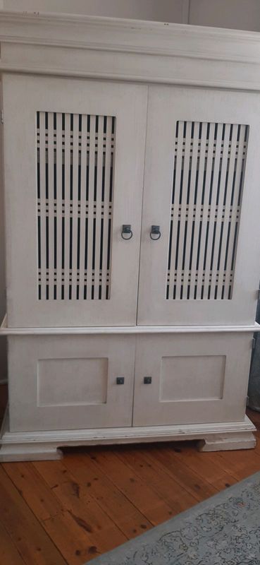 TV cabinet