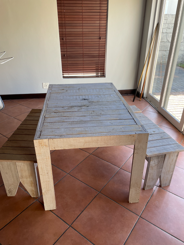 Pallet Table