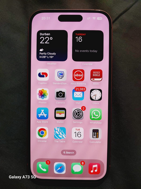 Iphone 15 pink
