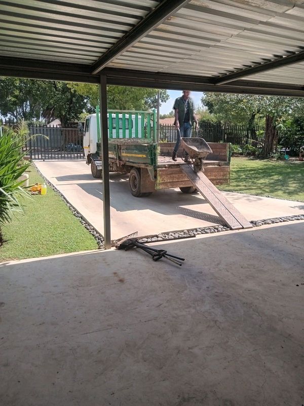 Rubble removal,  tar  driveways 0732540300