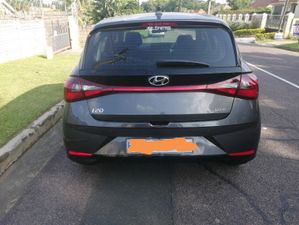 Hyundai i20 Tdgi Fluid Back Bumper For Sale in Pinetown, preview image