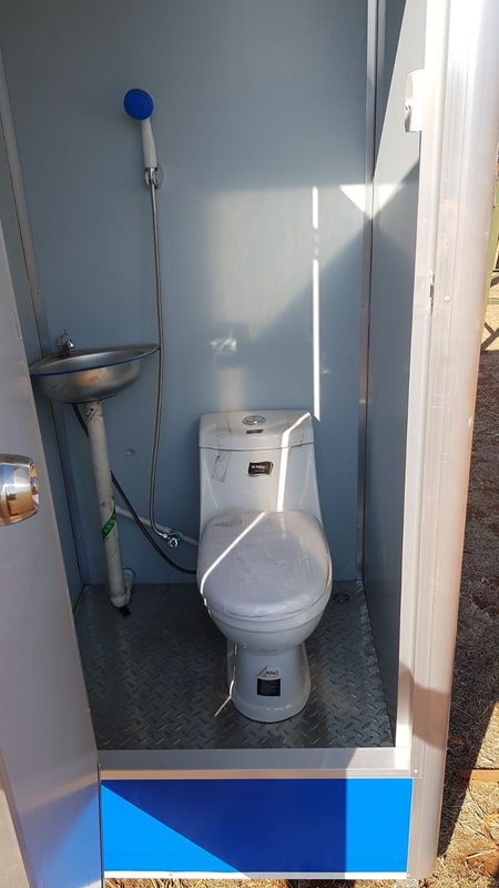 Stand alone flusable toilets