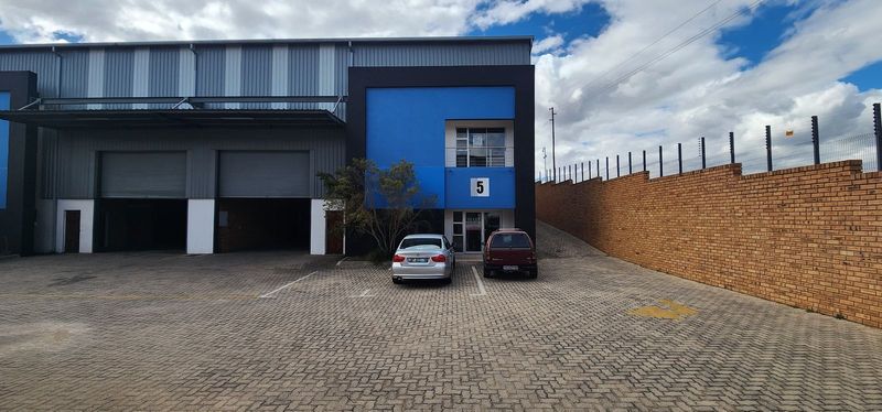 Prime 417M2 Mini Factory To Let in Lanseria, Randburg - Ideal for small businesses