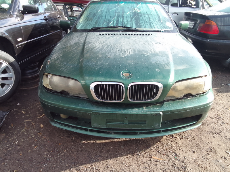 BMW E46 CI PRE-FACE BREAKING UP FOR SPARES