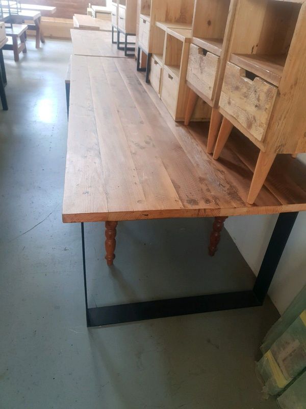 Oregon Pine Table
