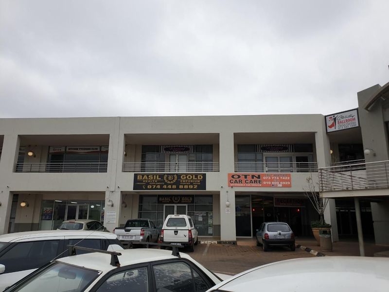 HATFIELD CORNER - 285 SQM SUITE TO LET IN THE WELL-ESTABLISHED HATFIELD NODE WITH GREAT VISIBILITY