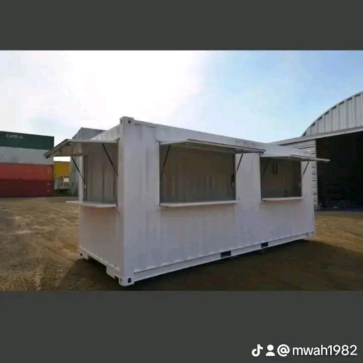 Container supplier