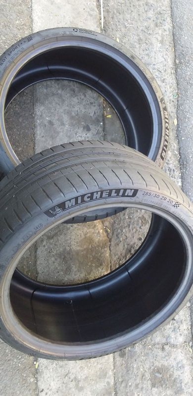285/30/20 Michelin Pilot Sport 4S tyres for sale with 80% thread depth.