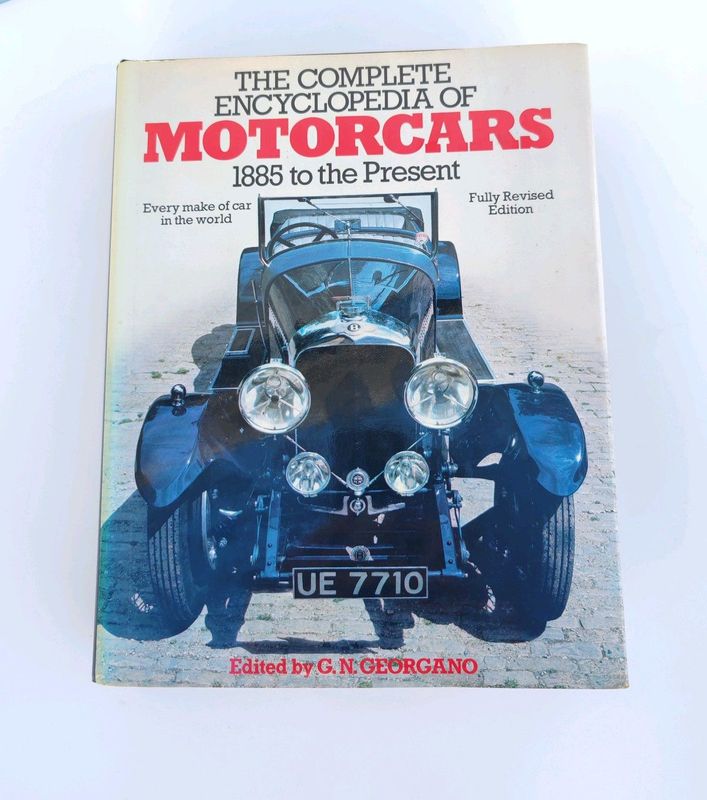 ТНЕ СОМРІ,ЕТЕ ENCYCLOPEDIA OF MOTORCARS 1885 to the Present for sale