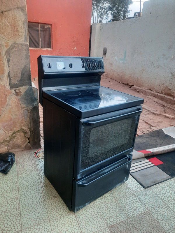 Black defy ceramic stove
