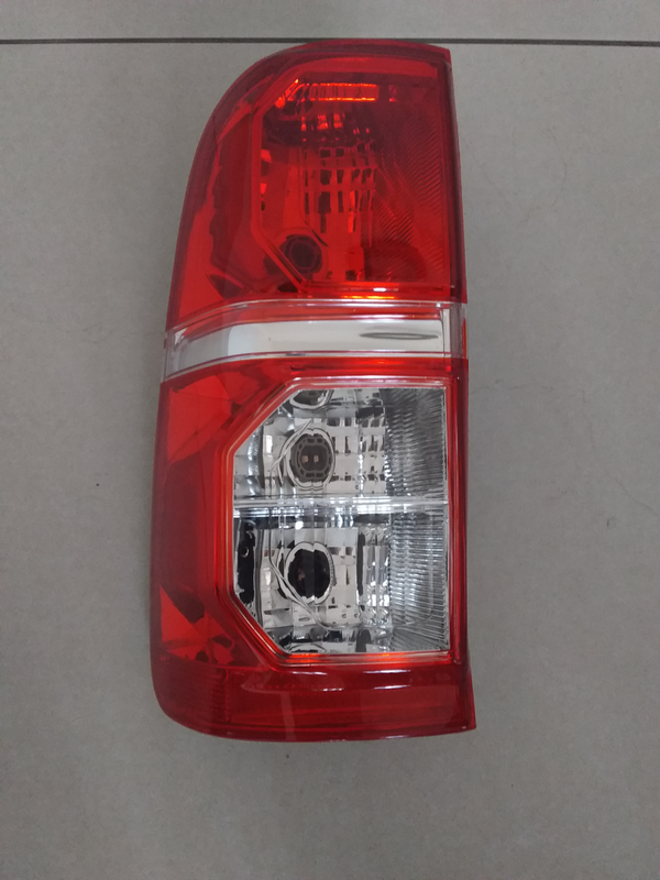 TOYOTA HILUX 12/15 BRAND NEW TAILLIGHTS FOR SALE PRICE R350 EACH
