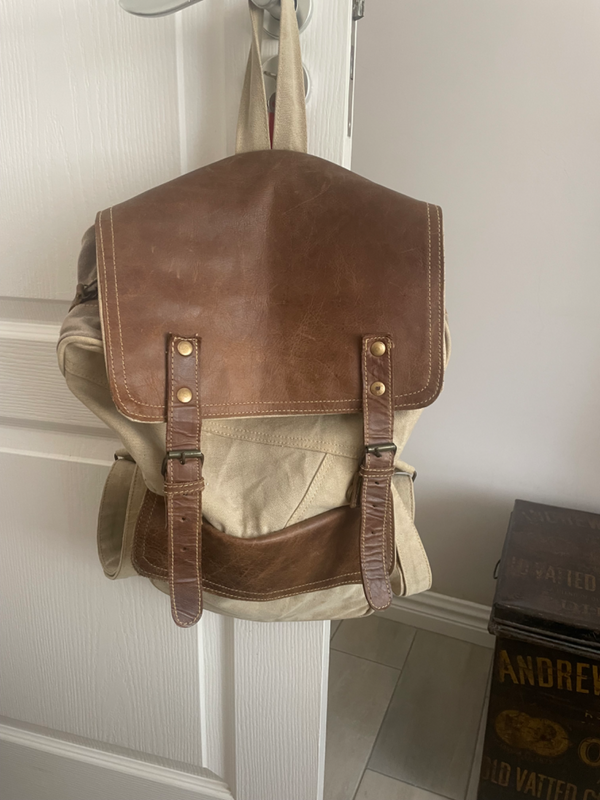 CANVAS &amp; REAL LEATHER BACKP