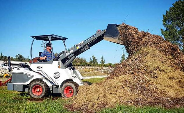 KOMPAK MINI LAAIGRAWE / COMPACT MINI LOADERS