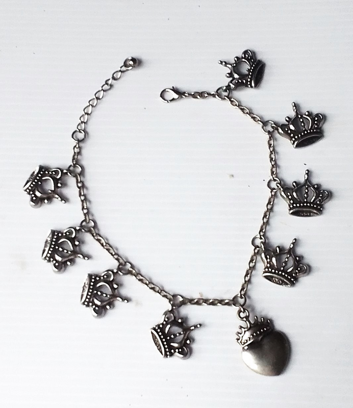 Tibetan Silver Crowns and Silver Toned Metal Anklet