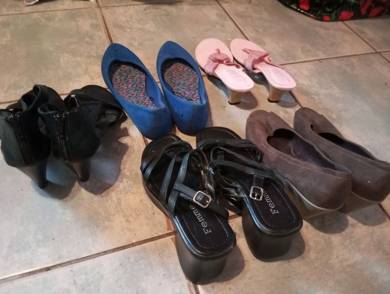 5 pairs of ladies shoes mixed assortment, high heels and flats size 6, as new