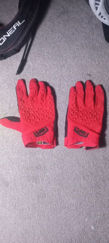 Mx gloves