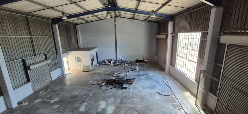 Warehouse To Let In Pinetown : 775sqm