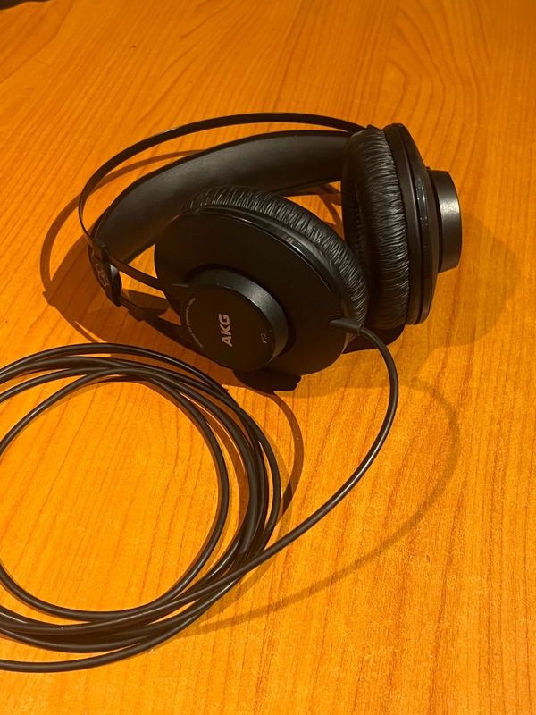 AKG k52 Closed-Back reference headphones