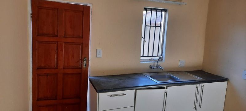 Room to rent in Alexandra