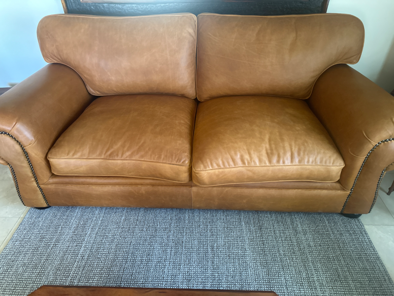 Sofa - Ad posted by Gumtree5*