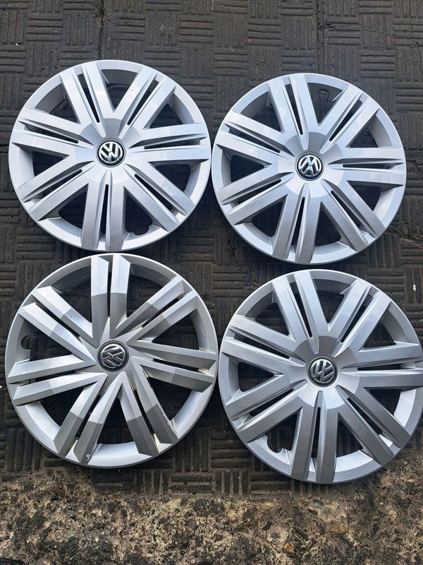14 inch wheel cover for VW polo for sale.
