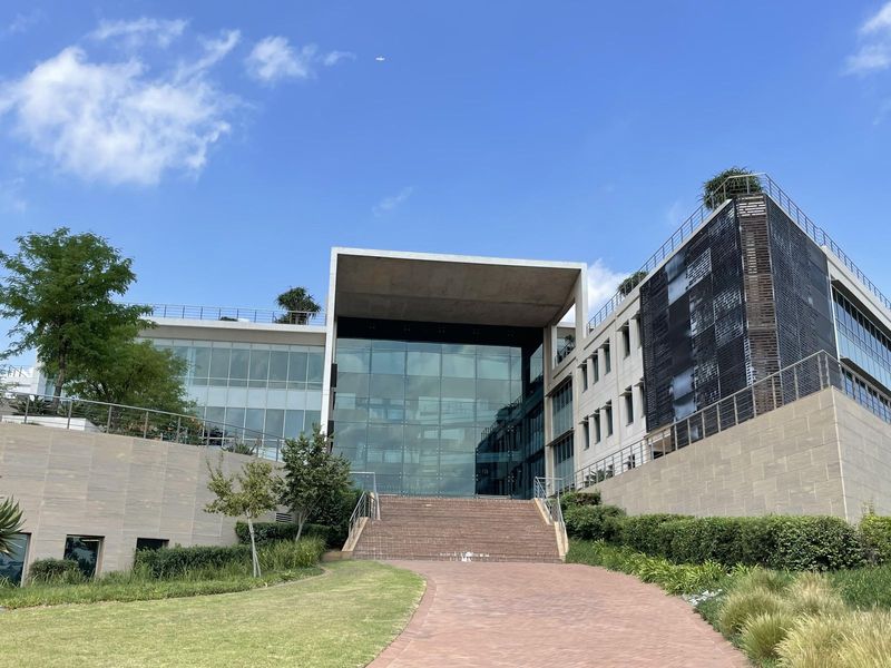 1262m² Commercial To Let in Waterfall at R195.00 per m²
