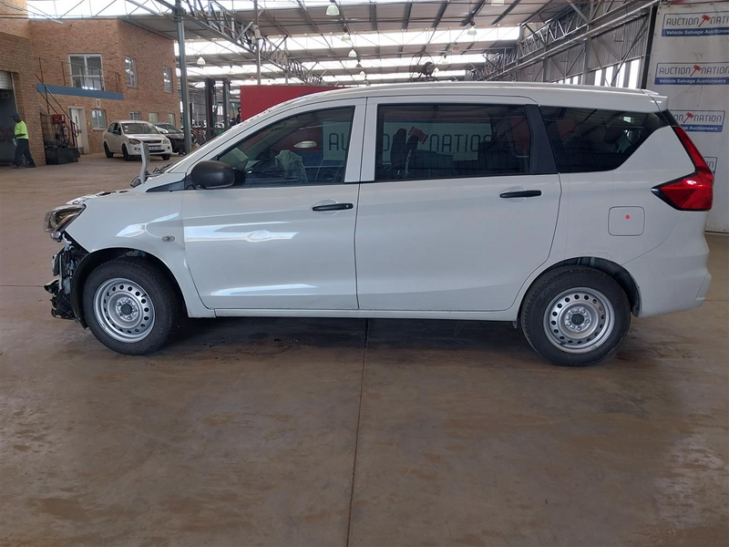 Suzuki ertiga stripping 2022 engine 1.5 roof and complete backend